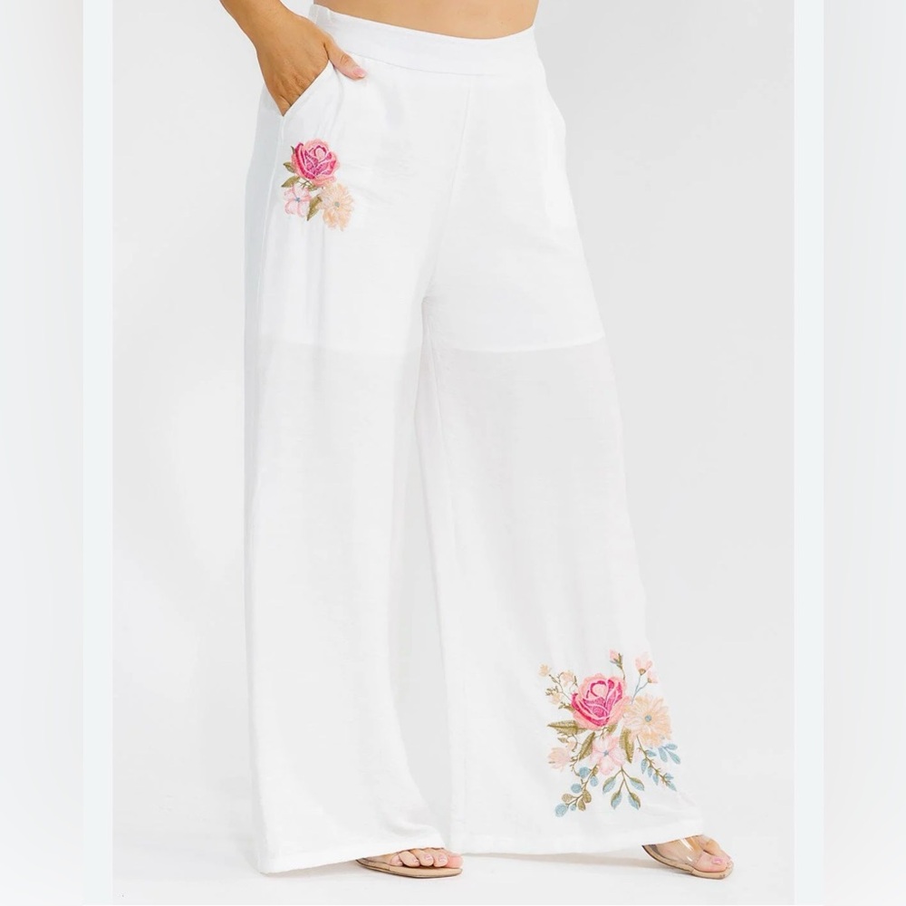 La Reyna White Wide-Leg Women's Pants w/Floral Embroidery. Size XXL NEW! #9180